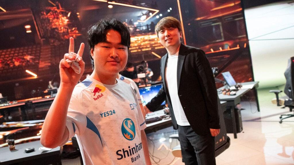 Who Are the Best Valorant Coaches?